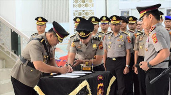 Kapolda Jambi Minta Kabidkum Baru Segera Beradaptasi dan Jaga Ketelitian Pemberian Bantuan Hukum